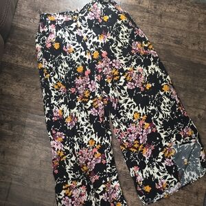 FREE PEOPLE Intimately Black Floral Wide Leg Pants Sz M Pockets
